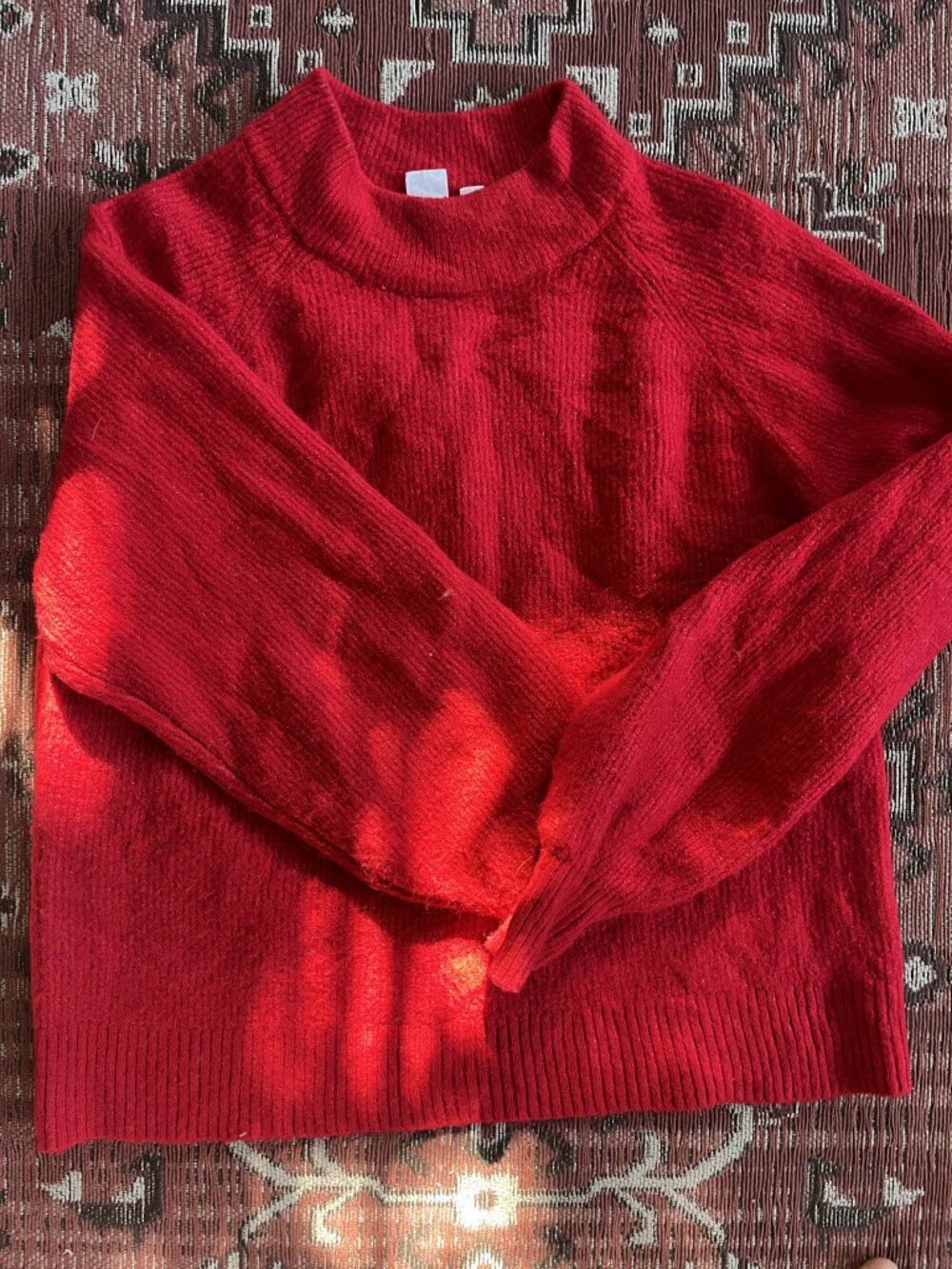 GAP Sweaters (2x) - Picture 2 of 3